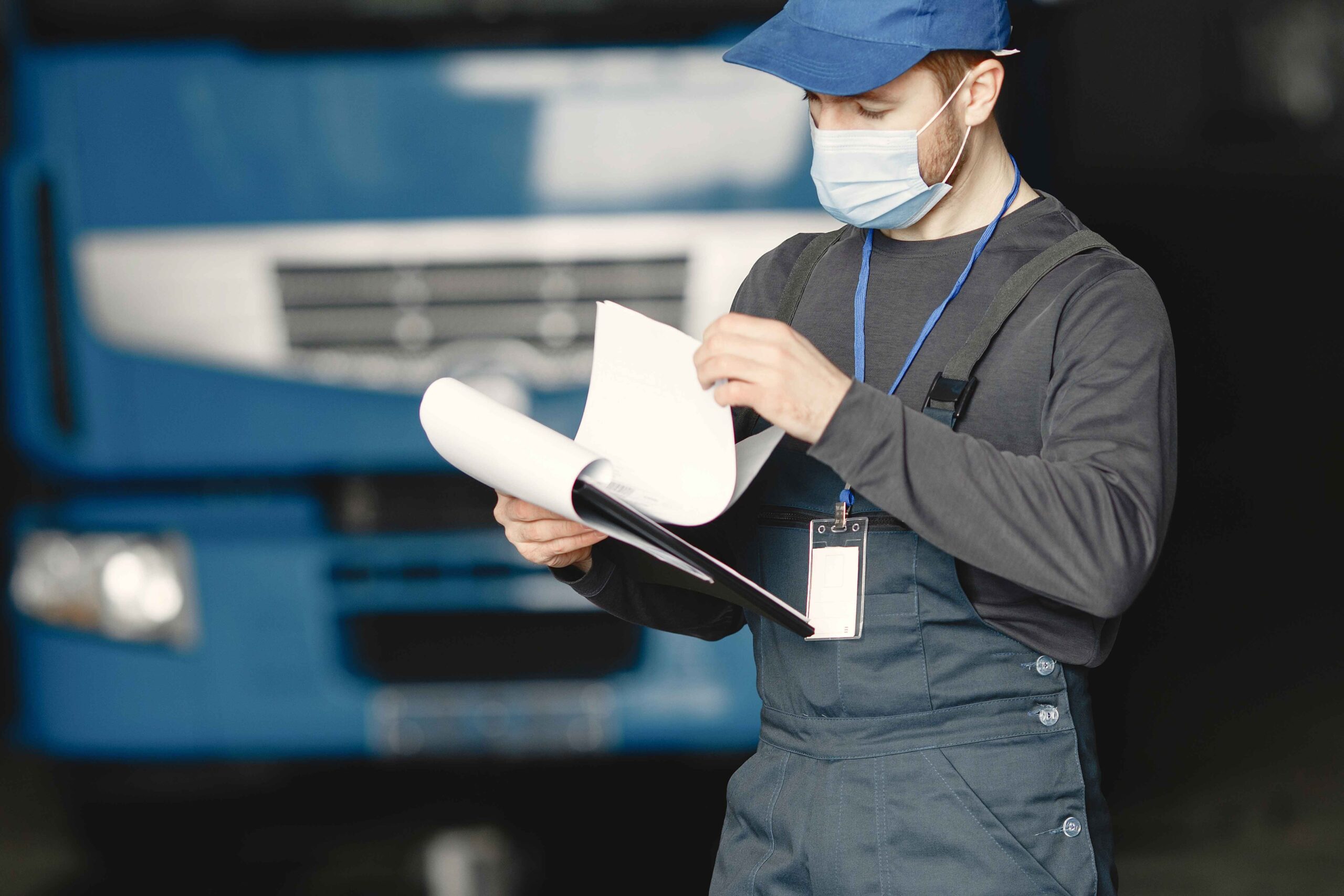 man mask receipt goods coronavirus stop coronavirus 1 scaled